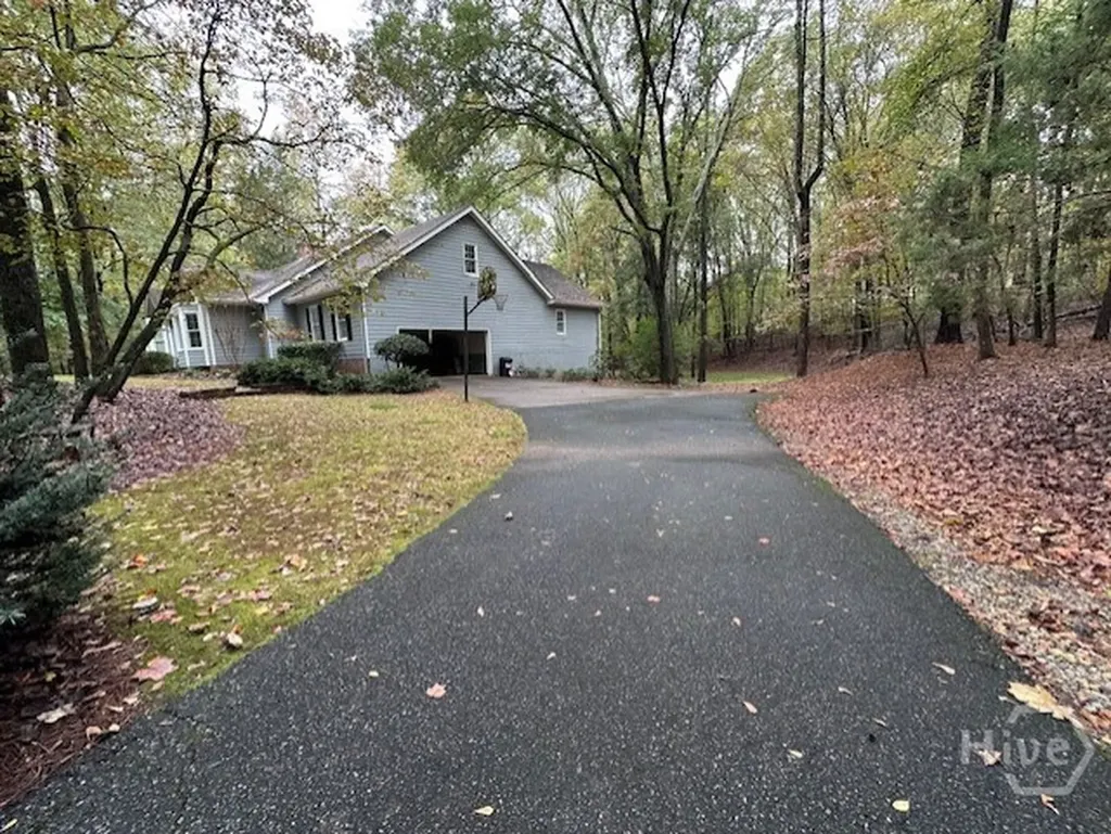 220 Red Fox Run Athens GA 30605