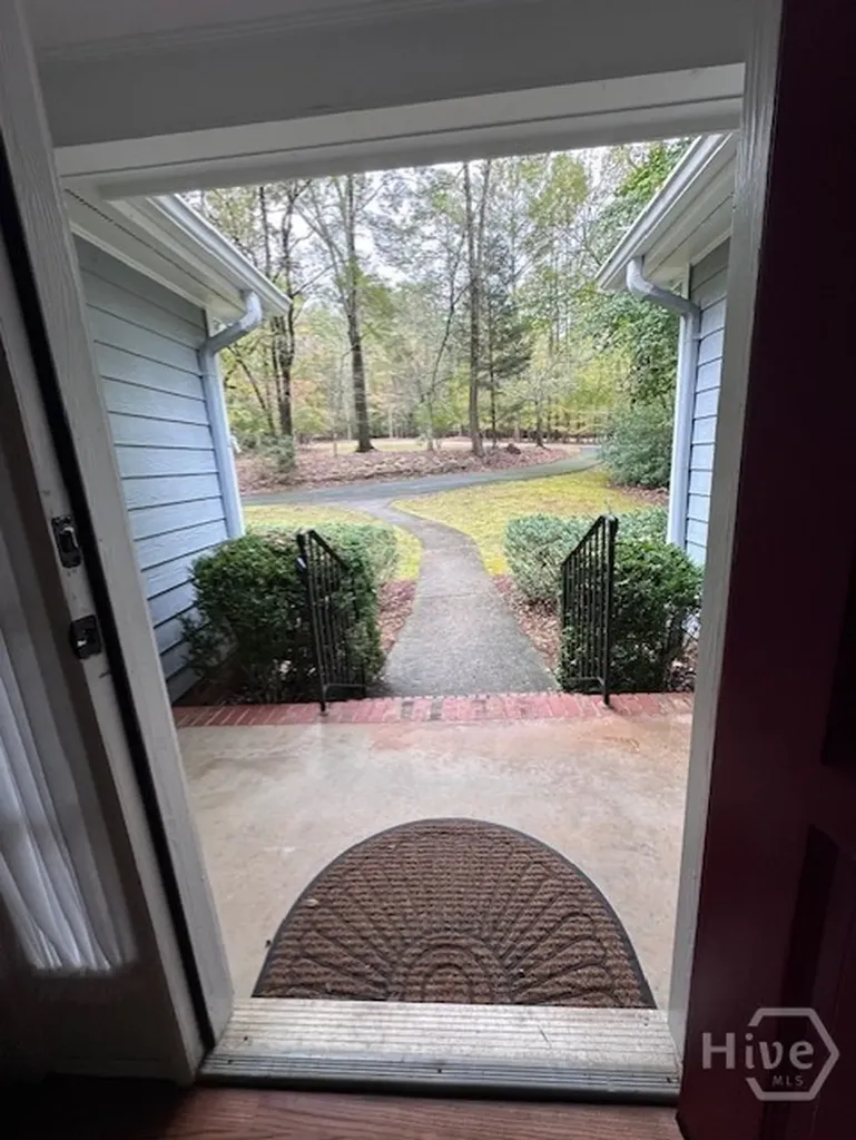 220 Red Fox Run Athens GA 30605