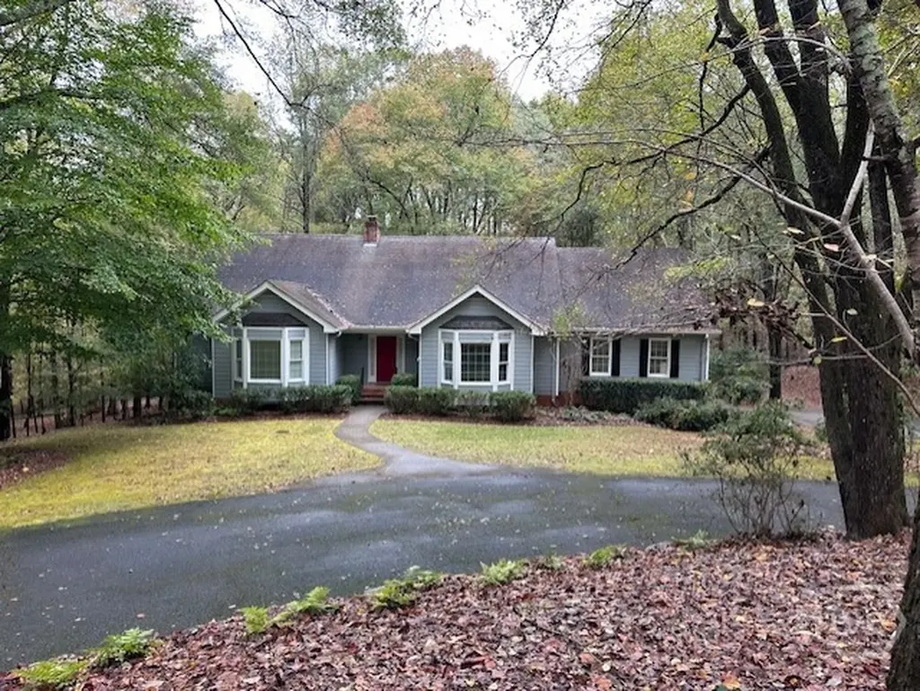 220 Red Fox Run Athens GA 30605