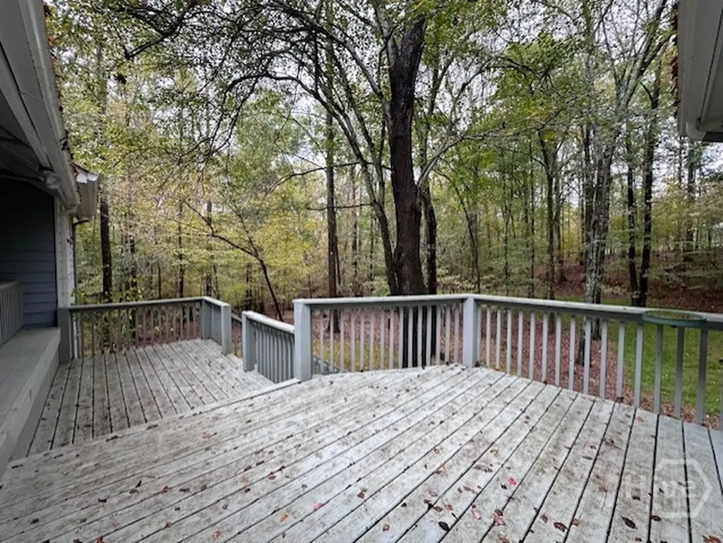 220 Red Fox Run Athens GA 30605