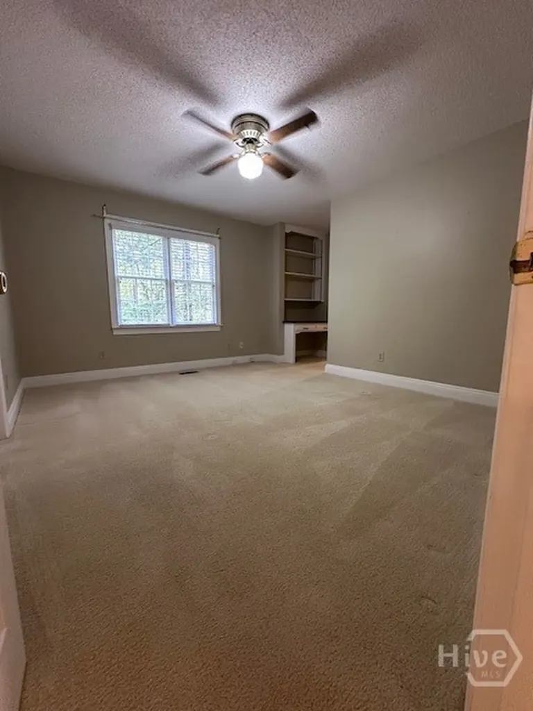 220 Red Fox Run Athens GA 30605