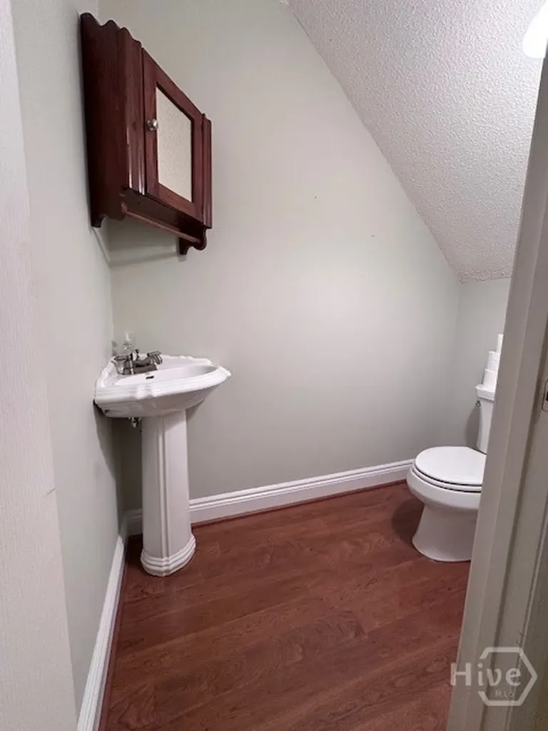 220 Red Fox Run Athens GA 30605