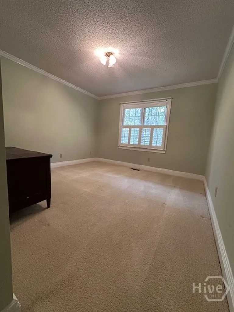 220 Red Fox Run Athens GA 30605