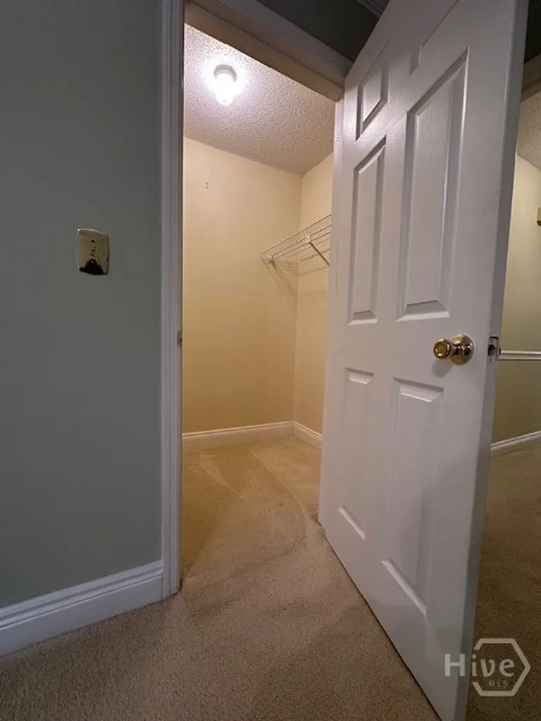 220 Red Fox Run Athens GA 30605