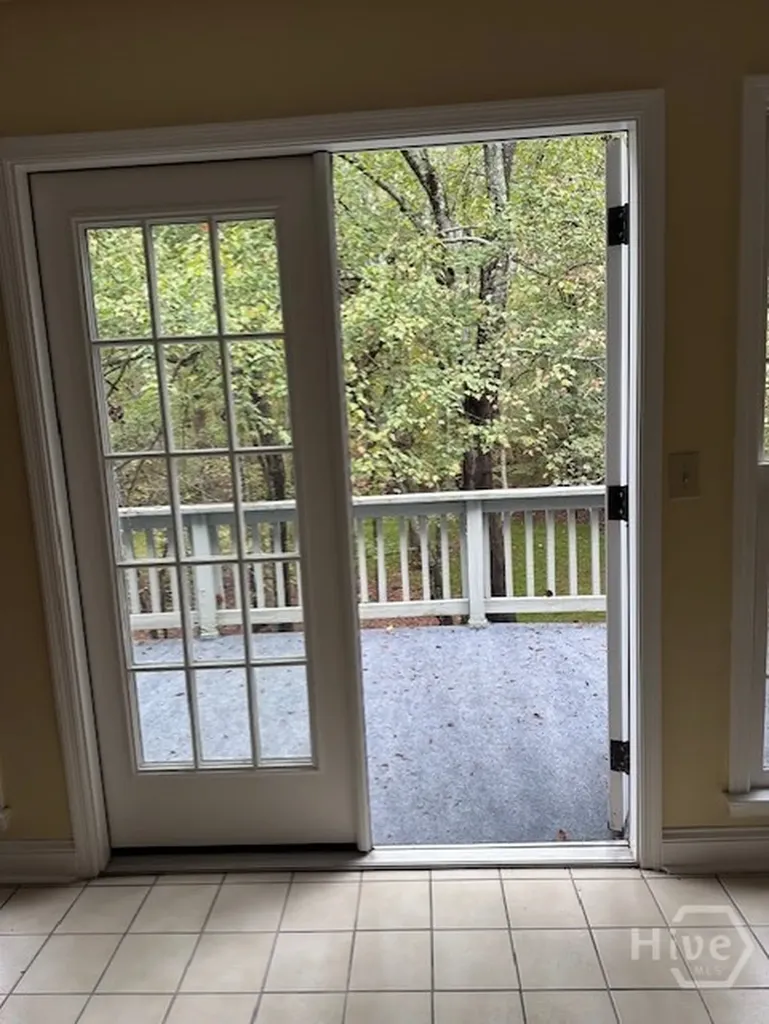 220 Red Fox Run Athens GA 30605