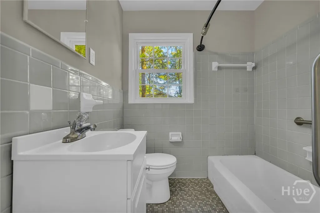 1067 College Station Road Athens GA 30605