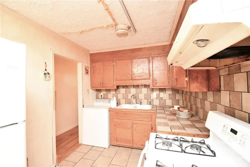 6367 Highway 72 E Carlton GA 30627