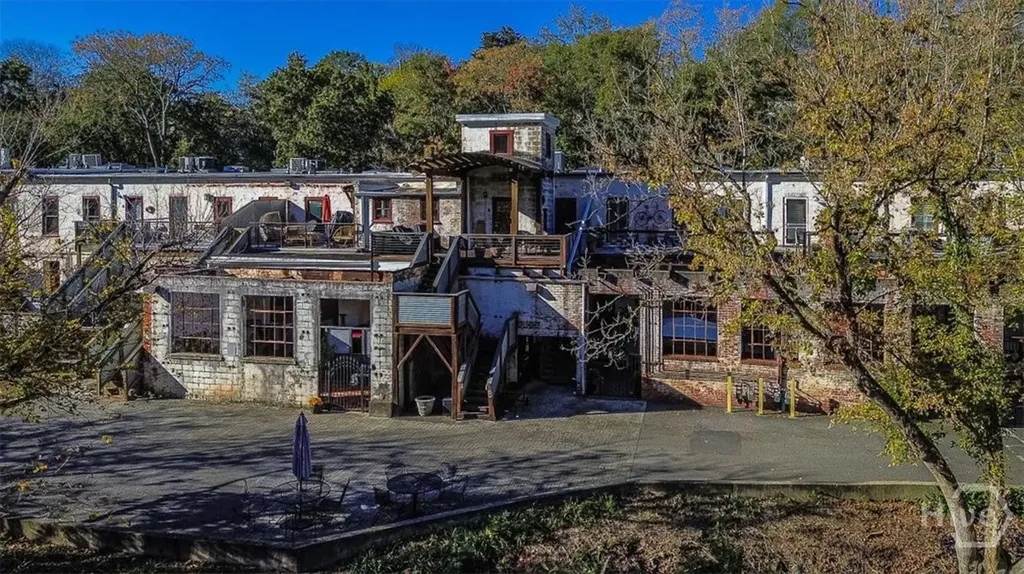 585 White Circle Athens GA 30605