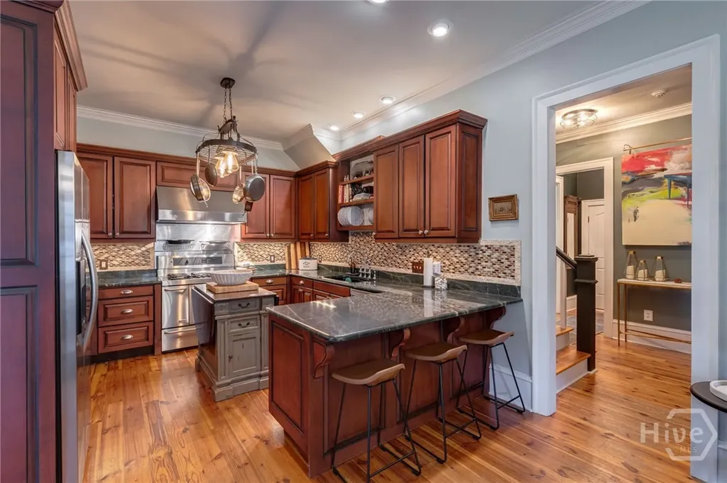 6 Oak Grove Road Athens GA 30607