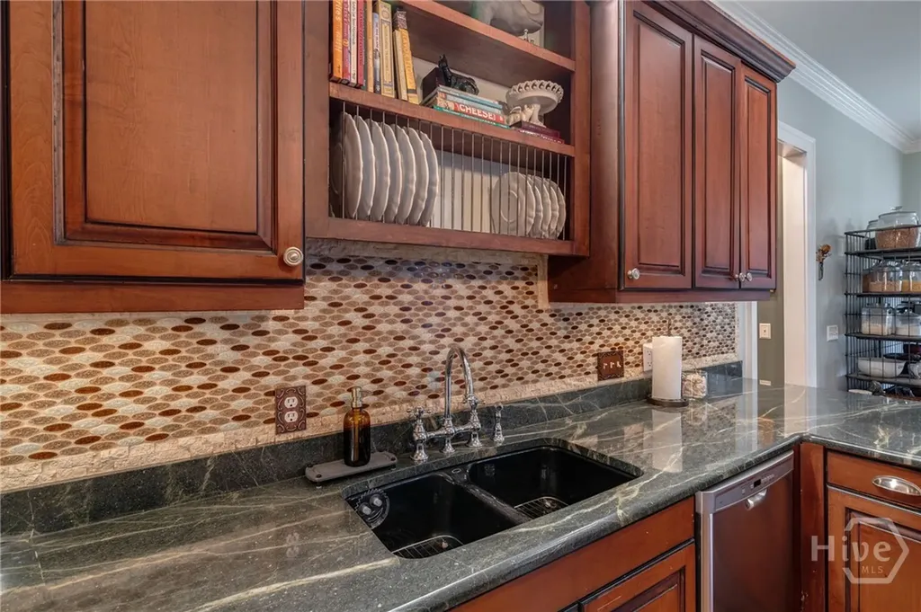 6 Oak Grove Road Athens GA 30607