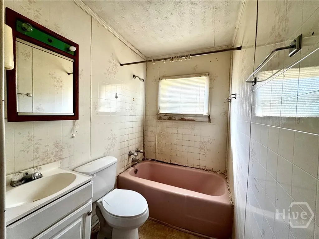 111 N Dublin Street Athens GA 30601