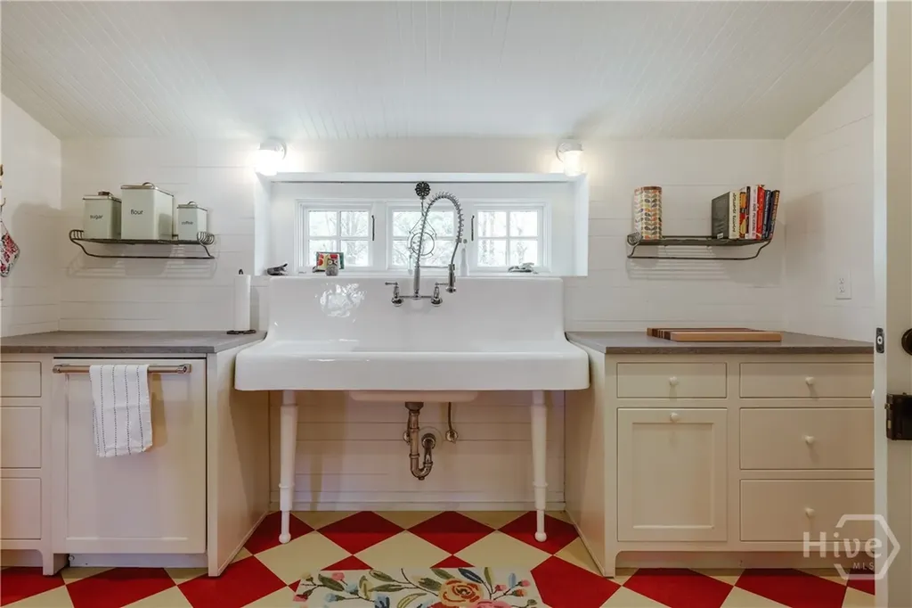 4990 Barnett Shoals Road Athens GA 30605