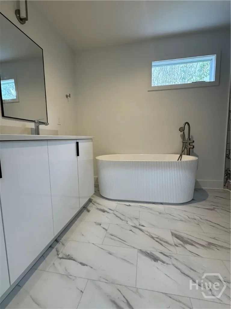 198 Flint Athens GA 30601