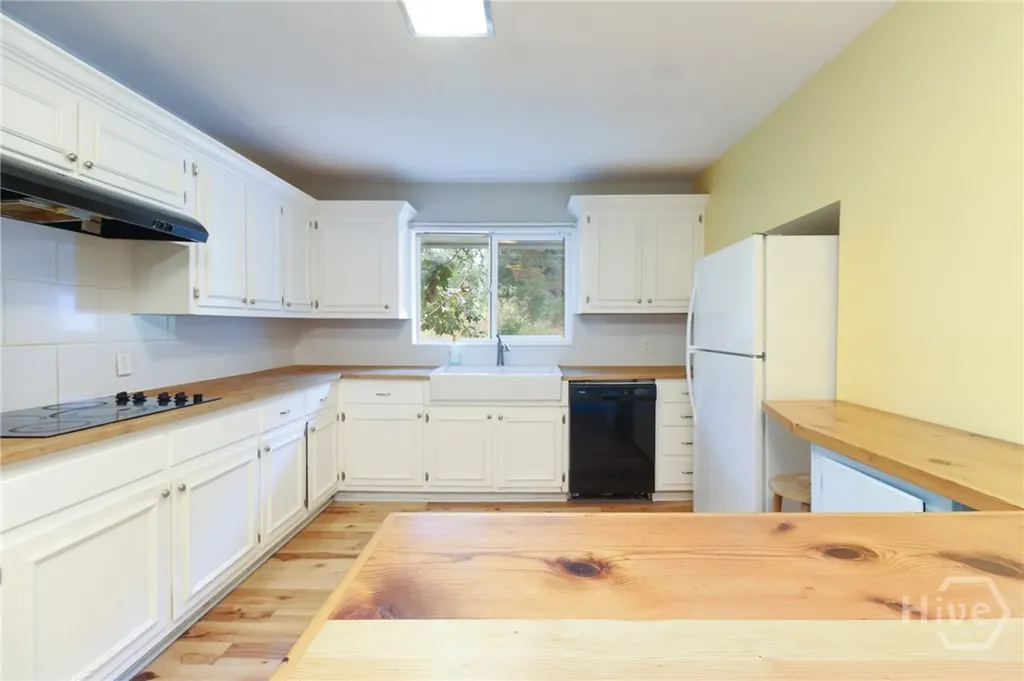 352 Greencrest Drive Athens GA 30605