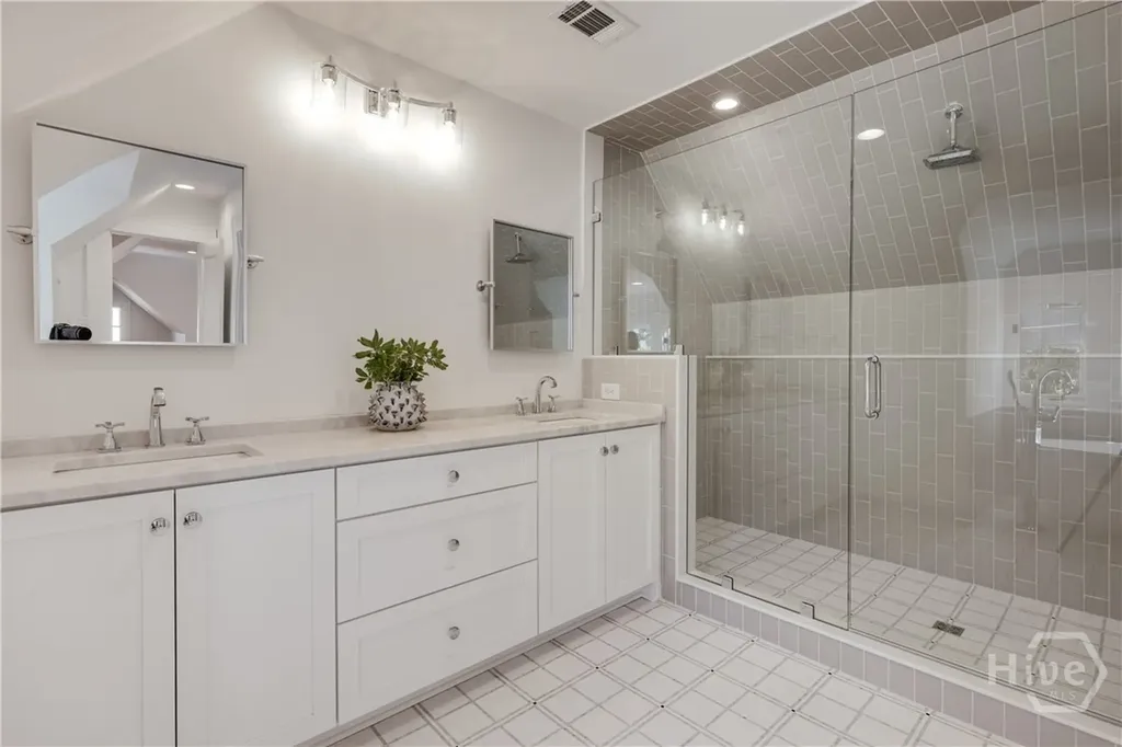 221 University Drive Athens GA 30605