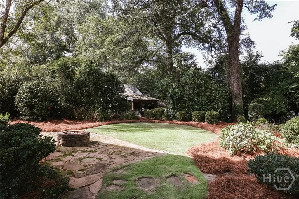 221 University Drive Athens GA 30605