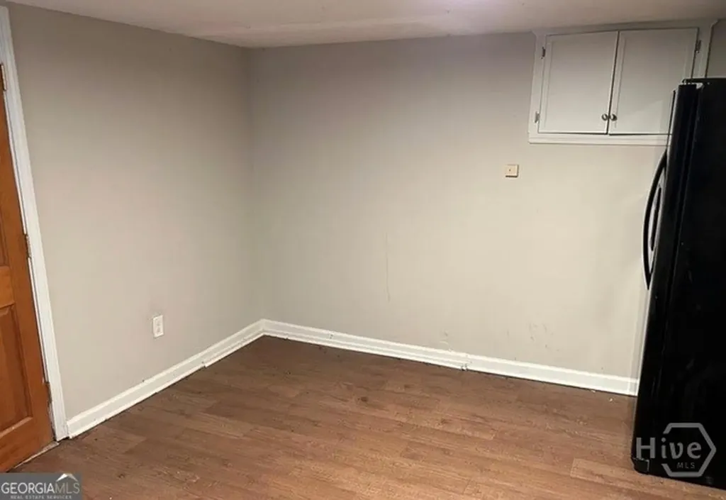 1734 E Broad Street Athens GA 30601