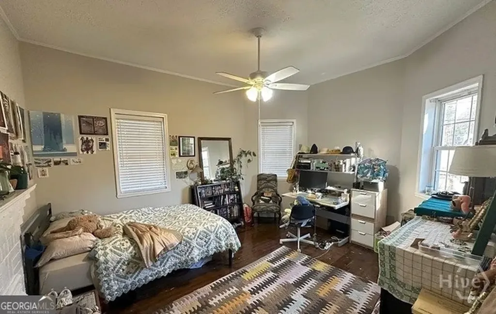 1734 E Broad Street Athens GA 30601