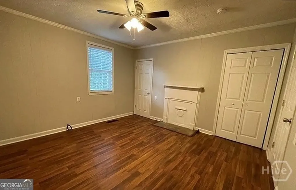 1734 E Broad Street Athens GA 30601