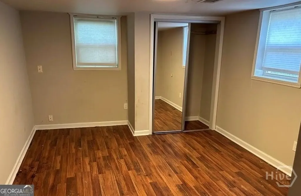 1734 E Broad Street Athens GA 30601