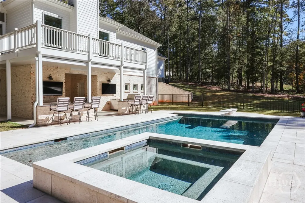 1180 Allgood Road Athens GA 30606