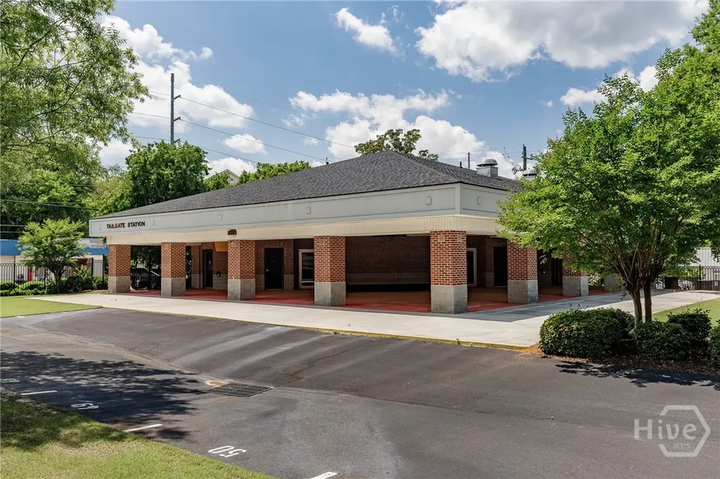 225 Oak Street Athens GA 30605