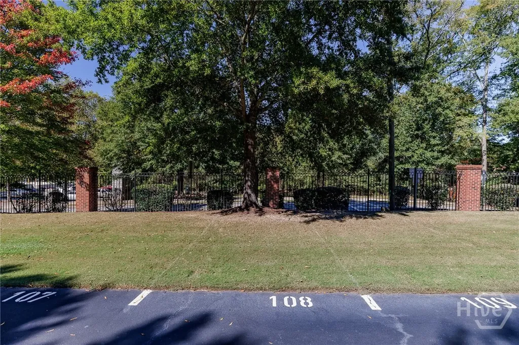 225 Oak Street Athens GA 30605