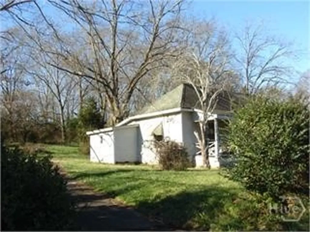 460 Vine Street Athens GA 30601