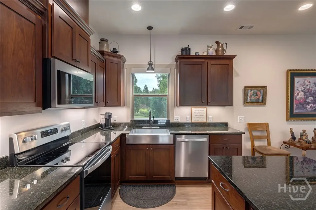 1364 Old Bishop Road Bishop GA 30621