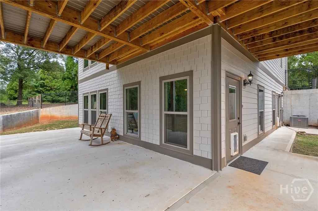 1364 Old Bishop Road Bishop GA 30621