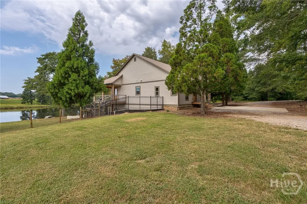 1364 Old Bishop Road Bishop GA 30621