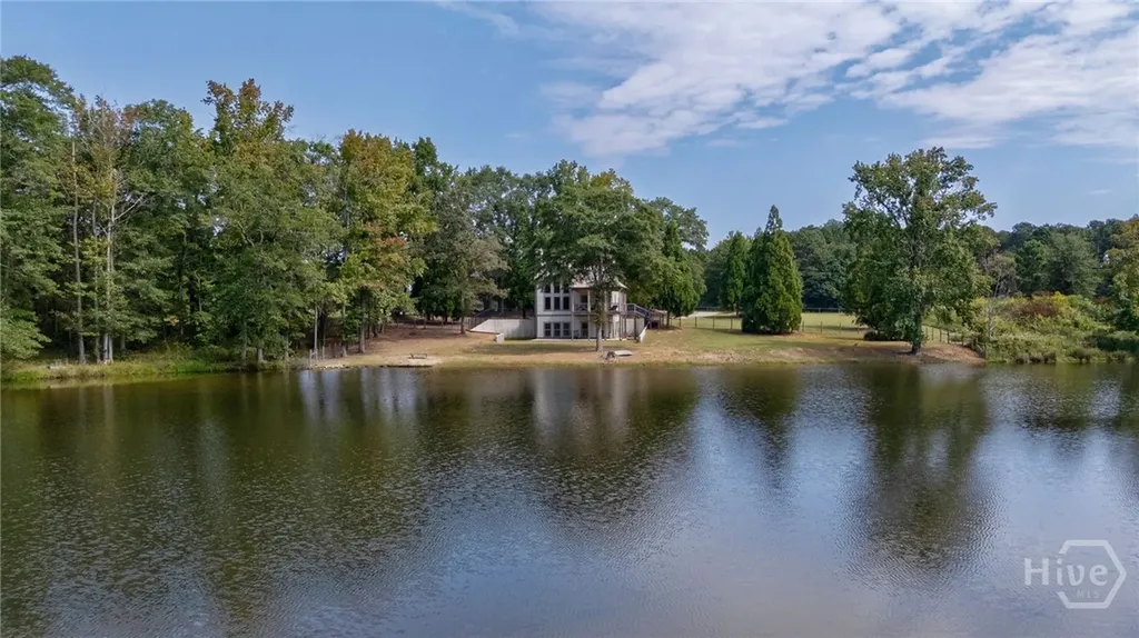 1364 Old Bishop Road Bishop GA 30621