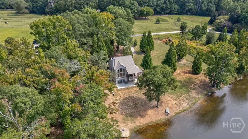 1364 Old Bishop Road Bishop GA 30621