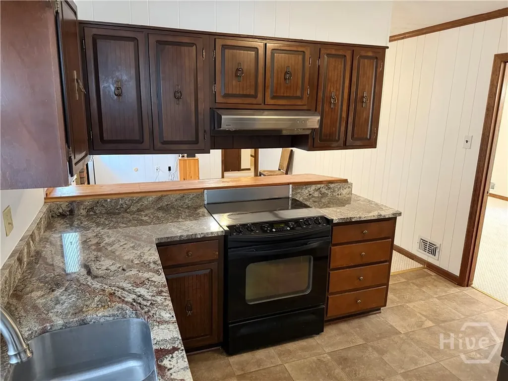 345 E Richard Way E Athens GA 30605