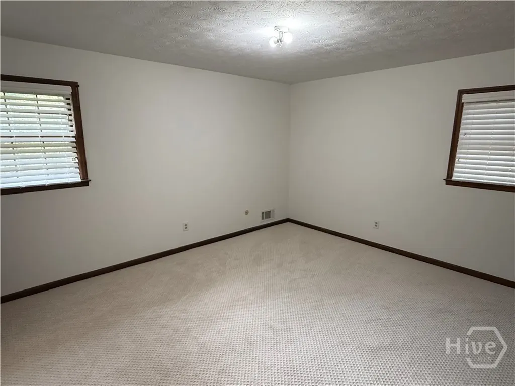 345 E Richard Way E Athens GA 30605