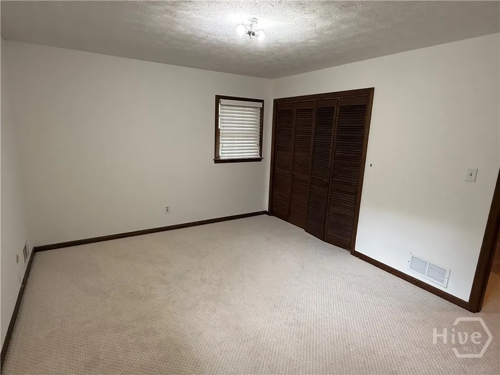 345 E Richard Way E Athens GA 30605