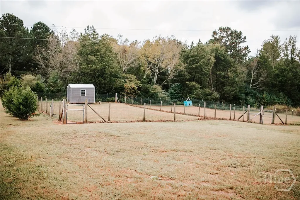 360 Wolfskin Road Arnoldsville GA 30619