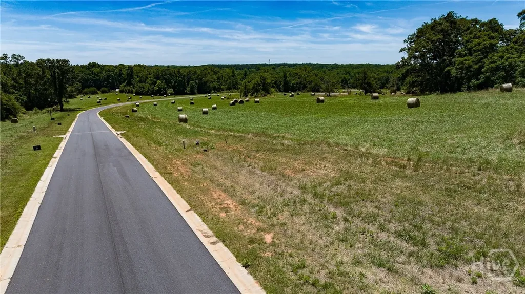 1496 Malcom Estates Drive Bogart GA 30622