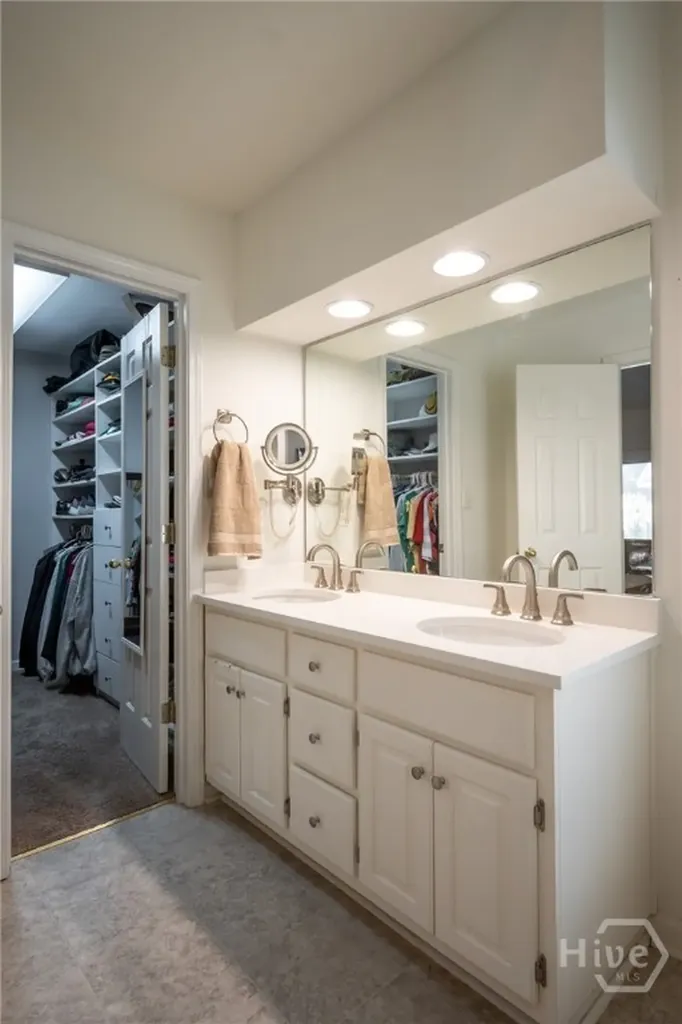 160 Cambridge Drive Athens GA 30606