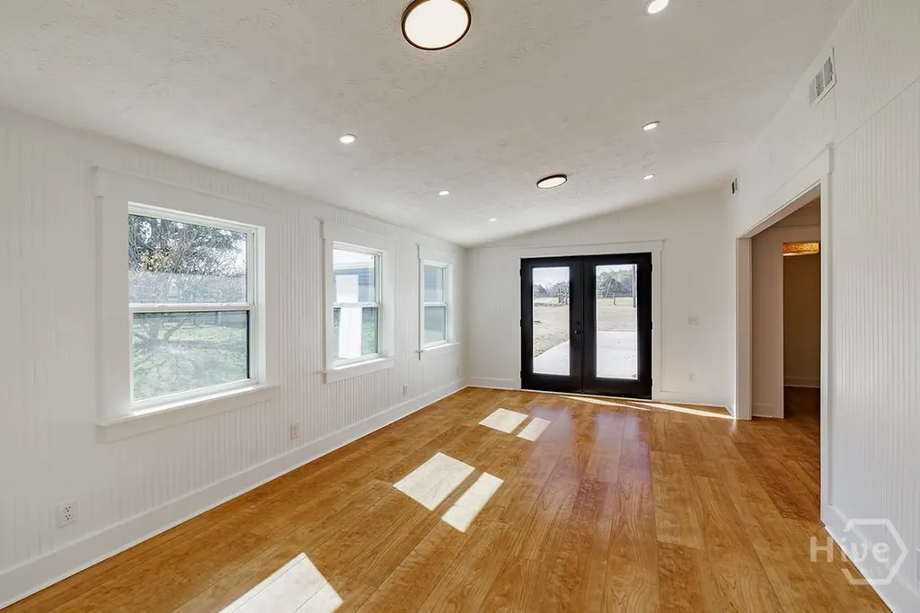 1410 Old Bishop Road Bishop GA 30621