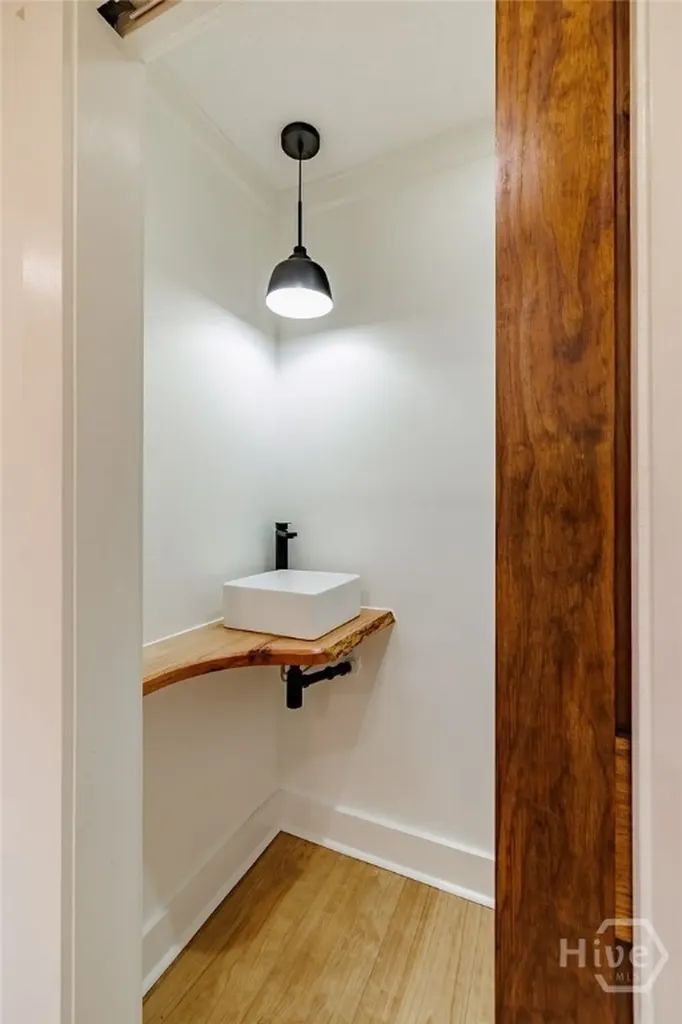 1410 Old Bishop Road Bishop GA 30621