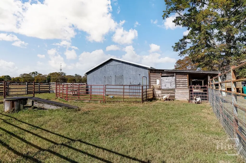 1410 Old Bishop Road Bishop GA 30621