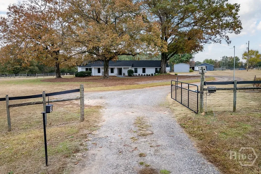 1410 Old Bishop Road Bishop GA 30621