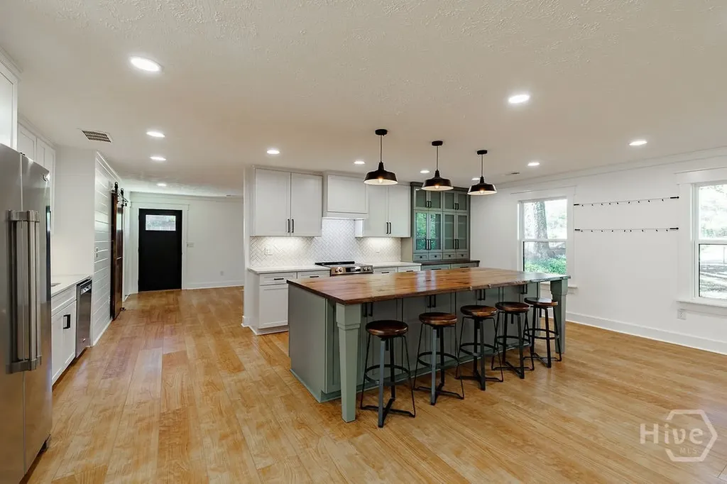 1410 Old Bishop Road Bishop GA 30621