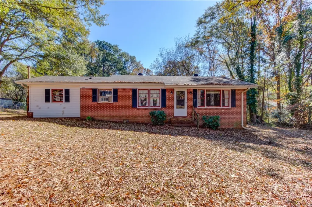 289 Bell Avenue Hoschton GA 30548