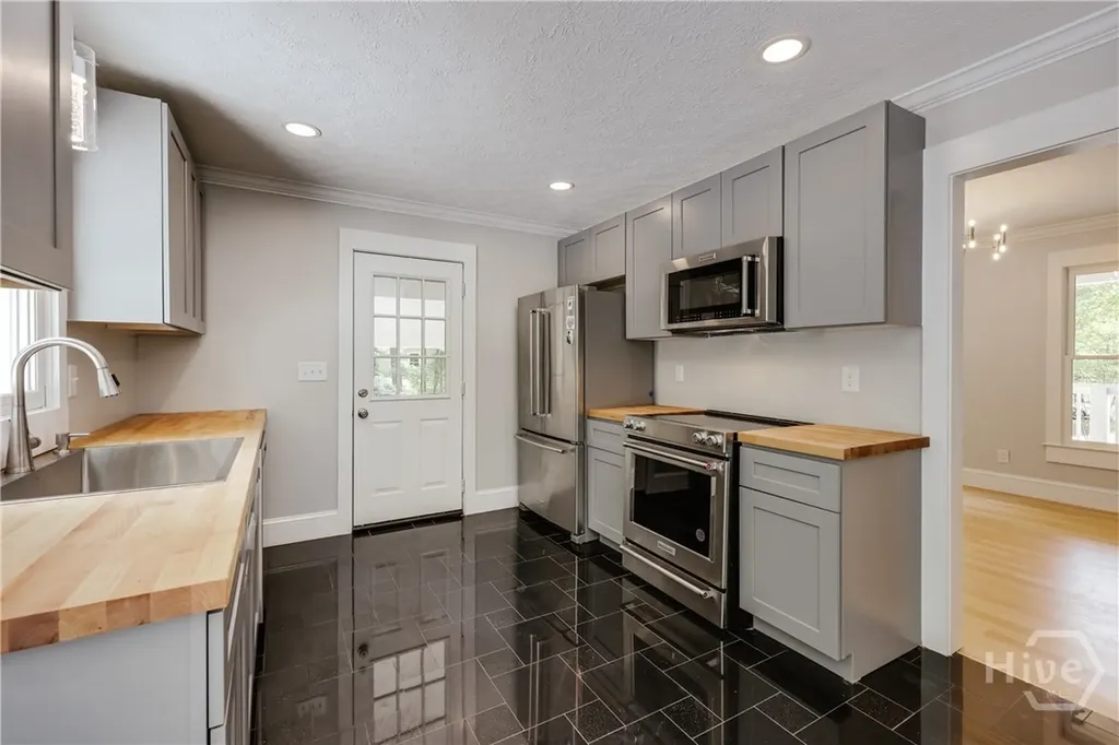 155 Hunters Pointe Drive Athens GA 30606