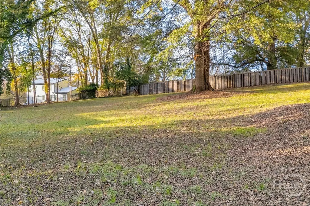 126 S Poplar Street Athens GA 30601