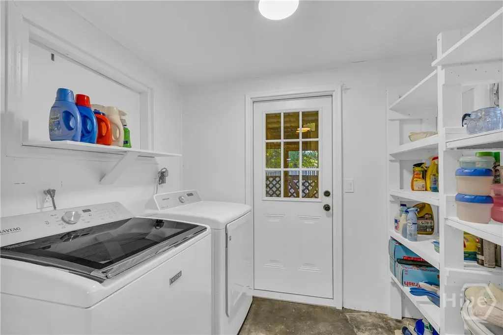 126 S Poplar Street Athens GA 30601