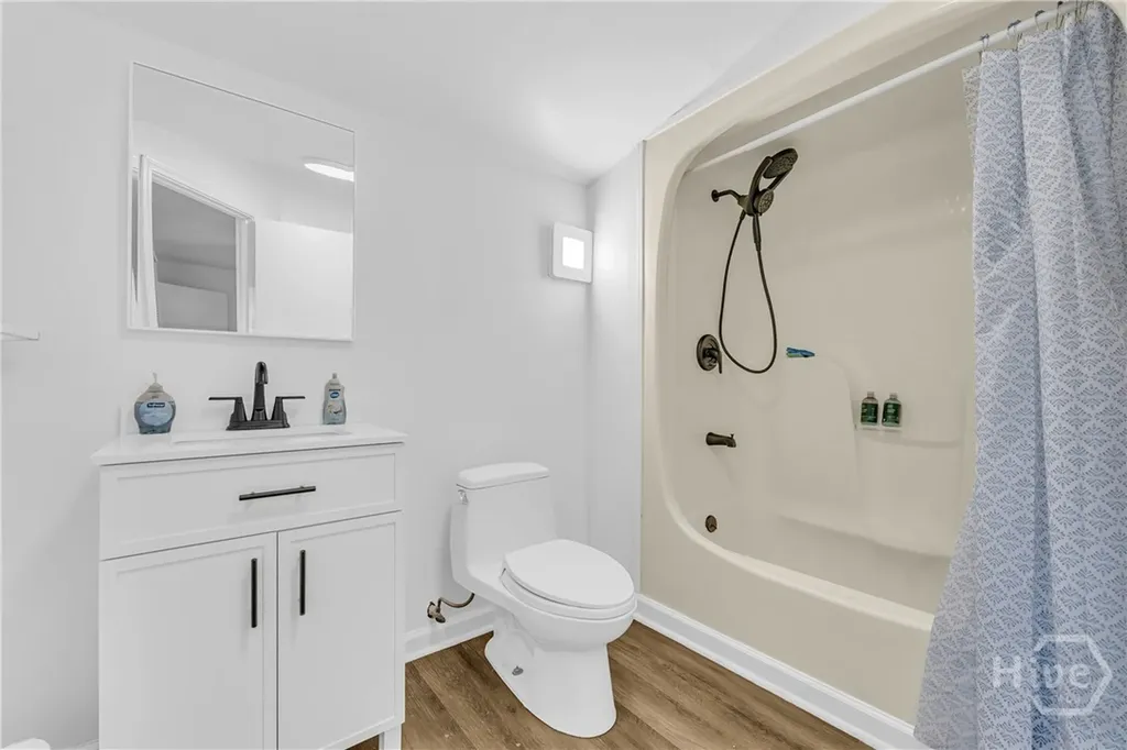 126 S Poplar Street Athens GA 30601