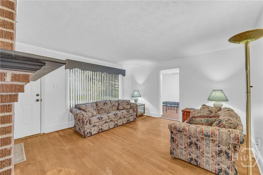 126 S Poplar Street Athens GA 30601